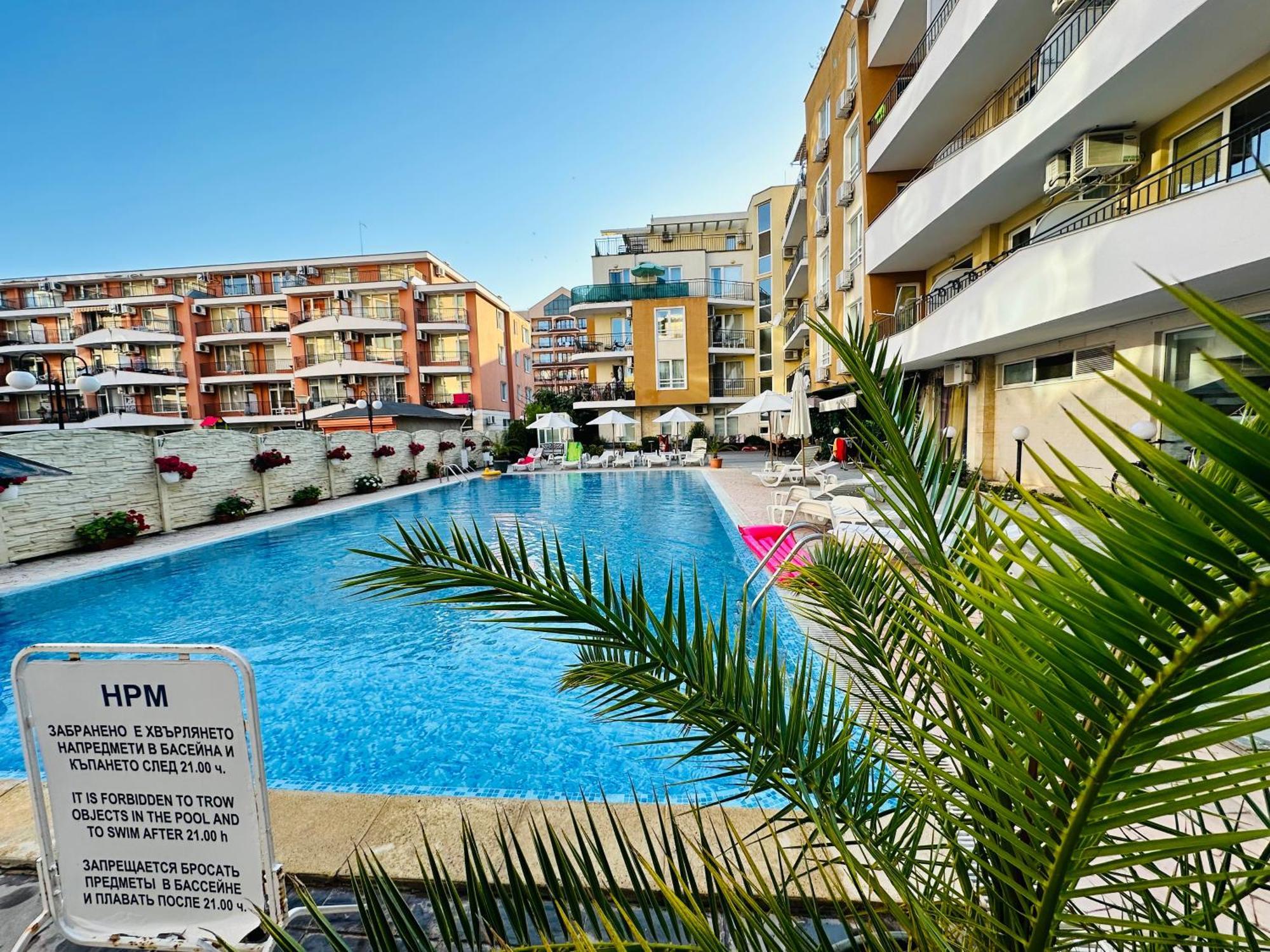 Blue Marine - Daneli Apartment Sunny Beach Buitenkant foto